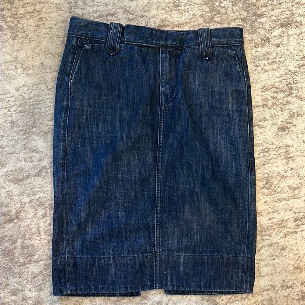 True Religion Blue Denim pencil skirt with Tan Label size 27
